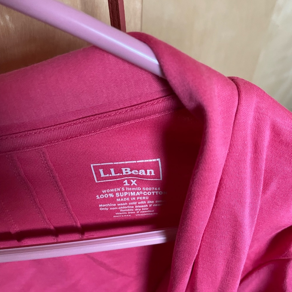 LLBean soft cardigan with pockets. Excellent condition